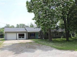 3143 Connecticut St, Burton, MI 48519