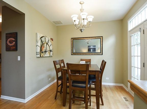 3rd image of 578 E Thornhill Ln #578