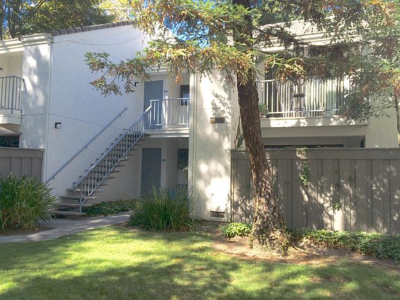 2nd image of 1055 N Capitol Ave APT 100