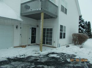 10226 Monarch Rd, Roscoe, IL 61073