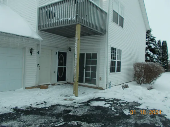 10226 Monarch Rd, Roscoe, IL 61073