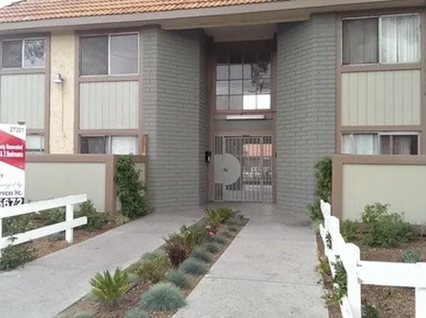 Villa Gardens Apts - Carmel Palm, LP, 27301 Whites Canyon Rd APT 210, Canyon Country, CA 91351