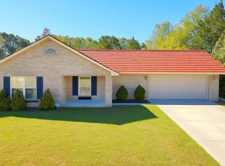 2637 Fisherman St, Kodak, TN 37764