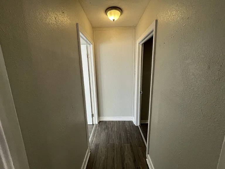859 Steves Ave #2 — Photo 11