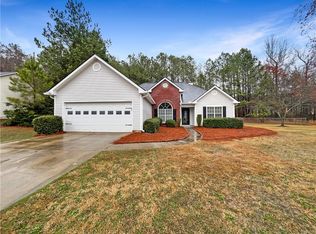 651 Magnolia Dr, Loganville, GA 30052