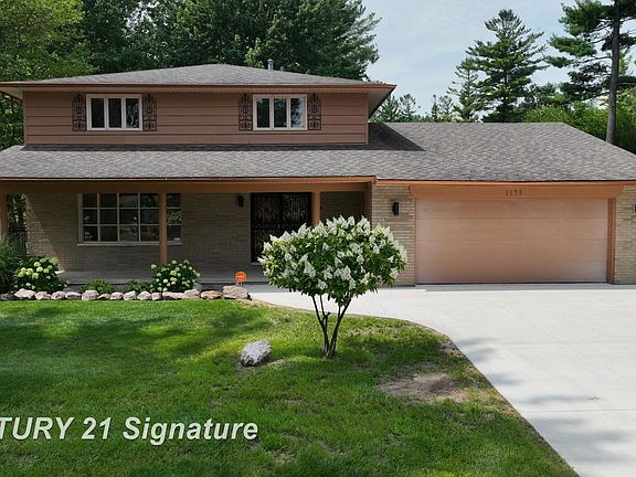 2nd image of 3175 Delevan Dr