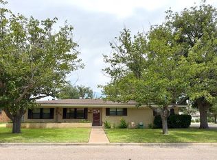 1700 W Callaghan St, Fort Stockton, TX 79735