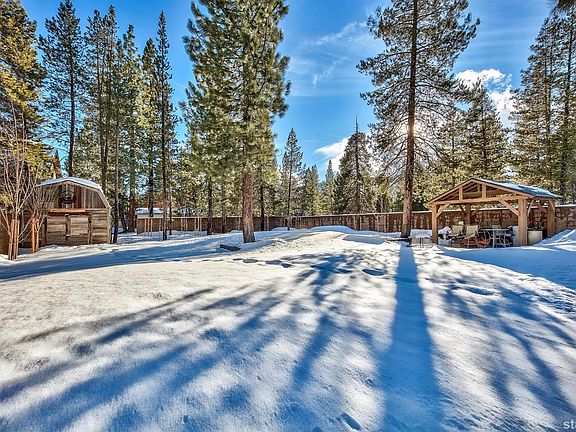 3rd image of 1076 Navahoe Dr