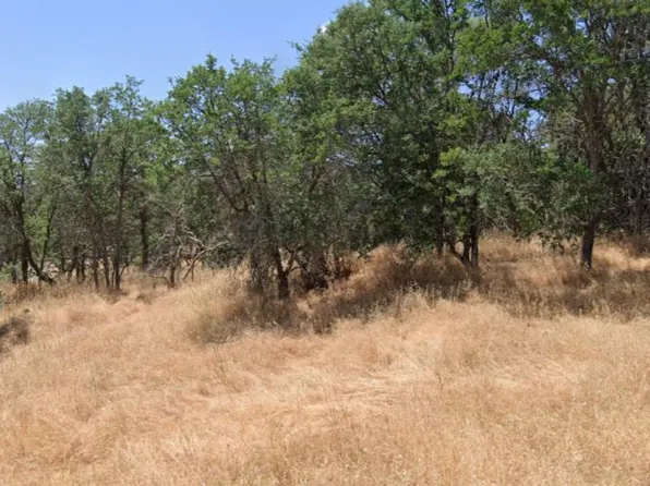 1613 Crane Ln, Squaw Valley, CA 93675