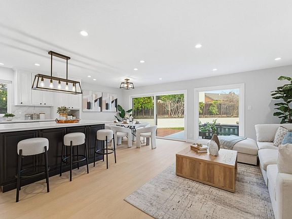 5th image of 1462 Goldrush Ct