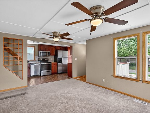 4th image of 1133 Prairie St