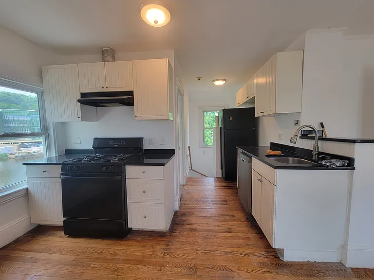 44 Quincy Ave #1 — Photo 5