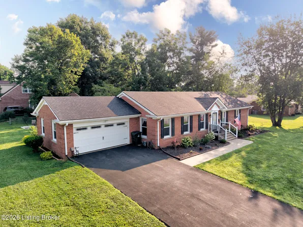 213 Pocahontas Trl, Georgetown, KY 40324