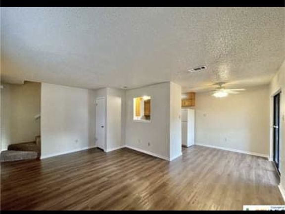 5th image of 3610 Hereford Ln #D
