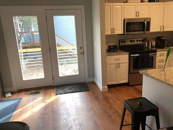 3rd image of 204 Greene St APT A