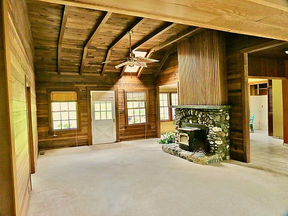 Vaulted Ceiling