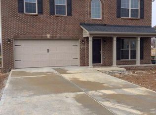 305 Gleneagles Way, Versailles, KY 40383