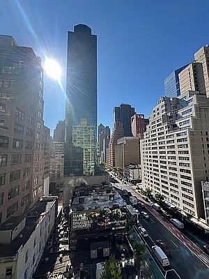 3rd image of 301 E 45th St #11DD