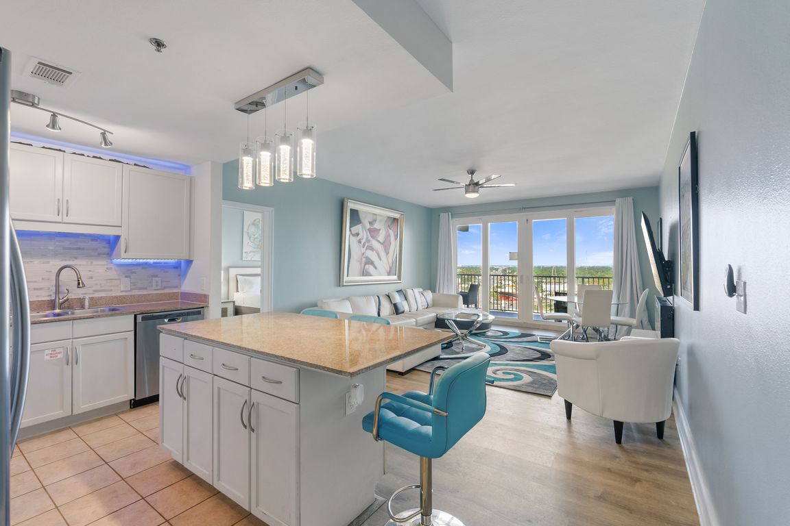 Sale　GOTOHOLLYWOOD　160 1532 W Schwartz Blvd, Lady Lake, FL 32159 | MLS #G5093052