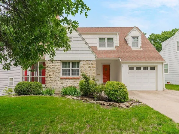 6733 Kenwood Ave, Kansas City, MO 64131