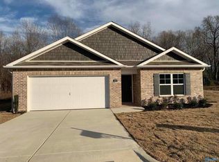 1522 Heritage Cir SE, Cullman, AL 35055