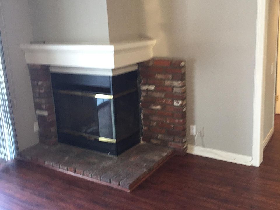 2nd image of 13612 Franklin St APT 2
