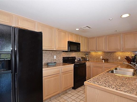 3rd image of 4242 Lomo Alto Dr APT N43