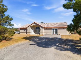 4020 Flamingo Rd, Pahrump, NV 89048