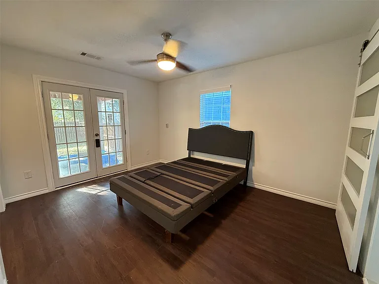 1717 Weber St — Photo 9