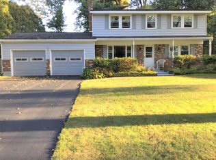 14 Conver Dr, Saratoga Springs, NY 12866