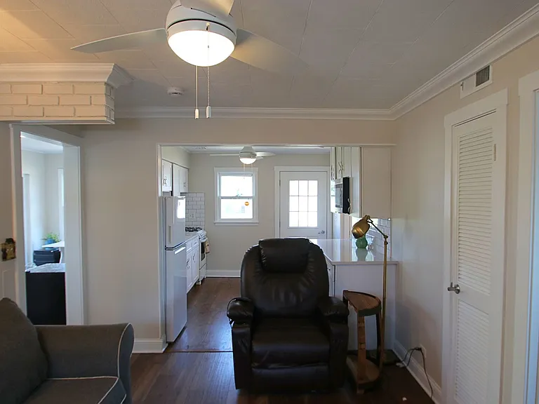 32 Lakeside Ln — Photo 6