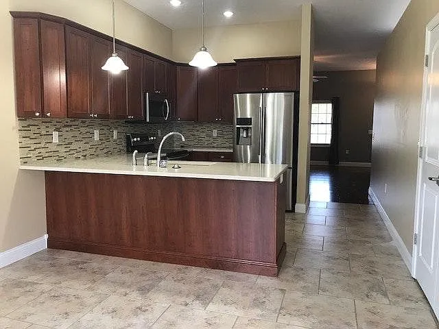 2904 Cronin Dr — Photo 5