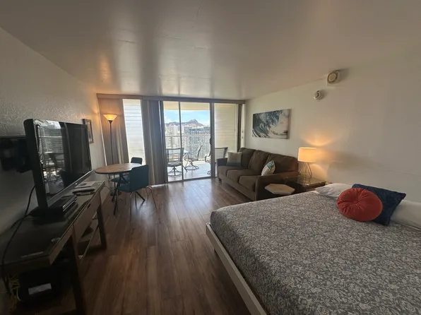 445 Seaside Ave, Honolulu, HI