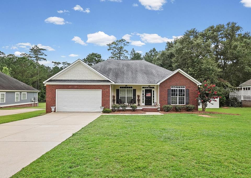1st image of 313 Willow Lake Dr