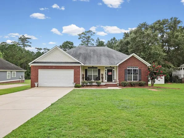 313 Willow Lake Dr, Leesburg, GA 31763