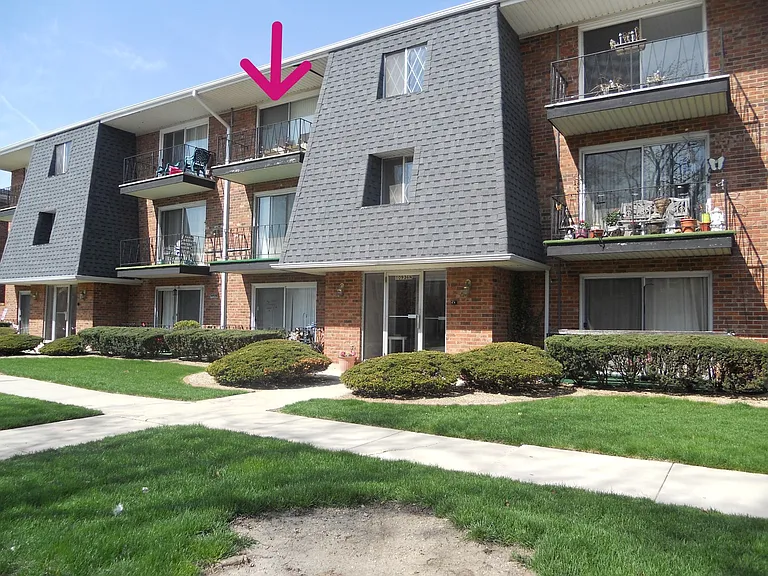 10940 S Keating Ave #3C — Photo 1