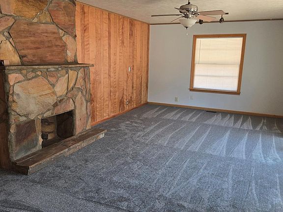 2nd image of 1005 Harrison Cir
