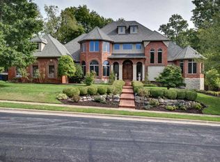 2872 S Forrest Heights Ave, Springfield, MO 65809