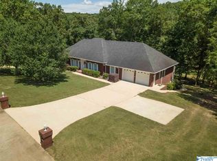 445 Rollins Rd, Hamilton, AL 35570