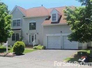 76 Clydesdale Rd, Scotch Plains, NJ 07076