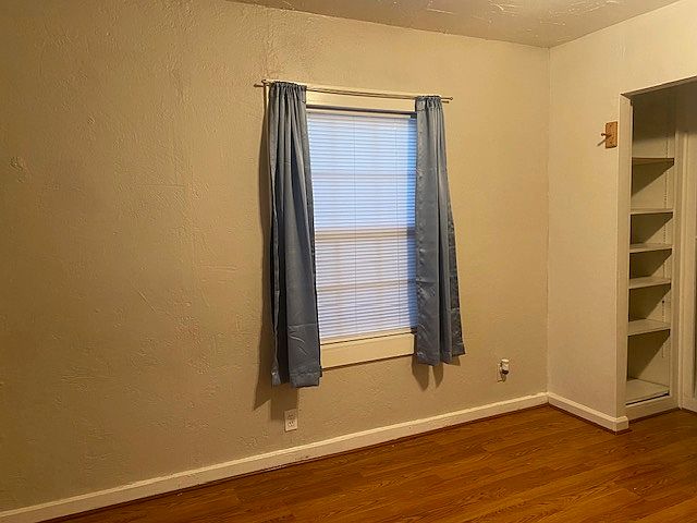 2nd image of 3061 34th Ave #1