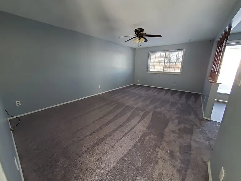5011 Longford Rd — Photo 3