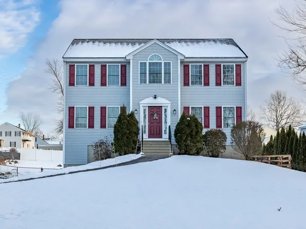 41 D St, Dracut, MA 01826