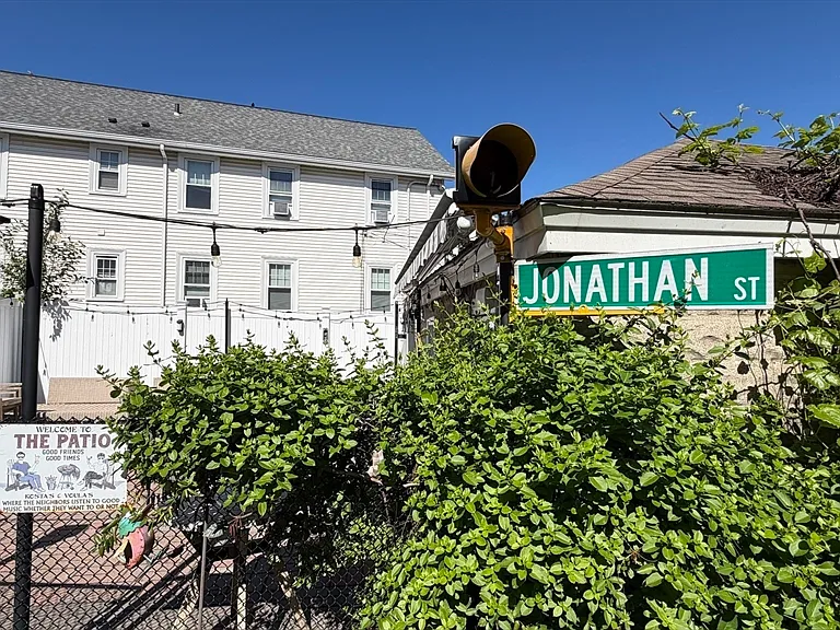 3 Jonathan St #1 — Photo 15