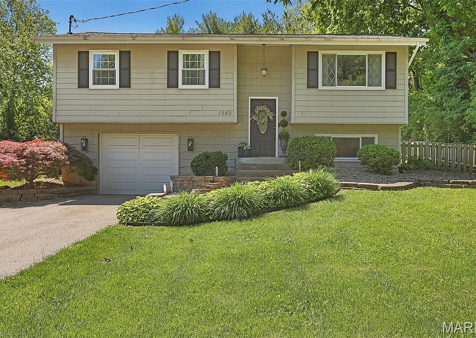 1st image of 1540 Weber Dr