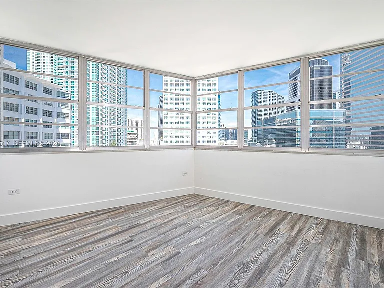 801 Brickell Bay Dr #1662 — Photo 4