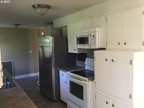 5th image of 7501 NW Vista Ave