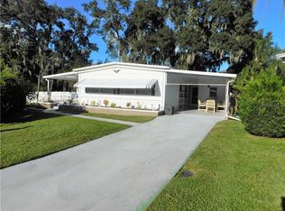 6243 Crestview Ln, Zephyrhills, FL 33542