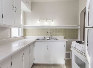 982 27th St, Des Moines, IA 50312
