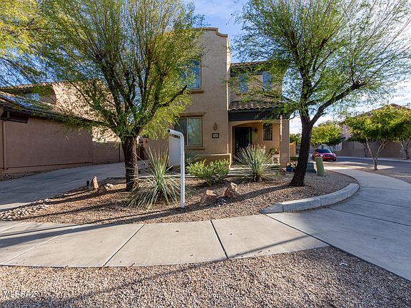 2nd image of 10762 E Orchid Cactus Ln